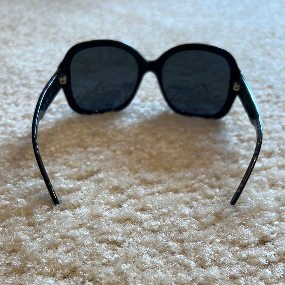 Burberry Black Women's Sunglasses - Picture 3 of 6